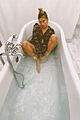justin bieber shares photos of hailey bieber in bathtub 04