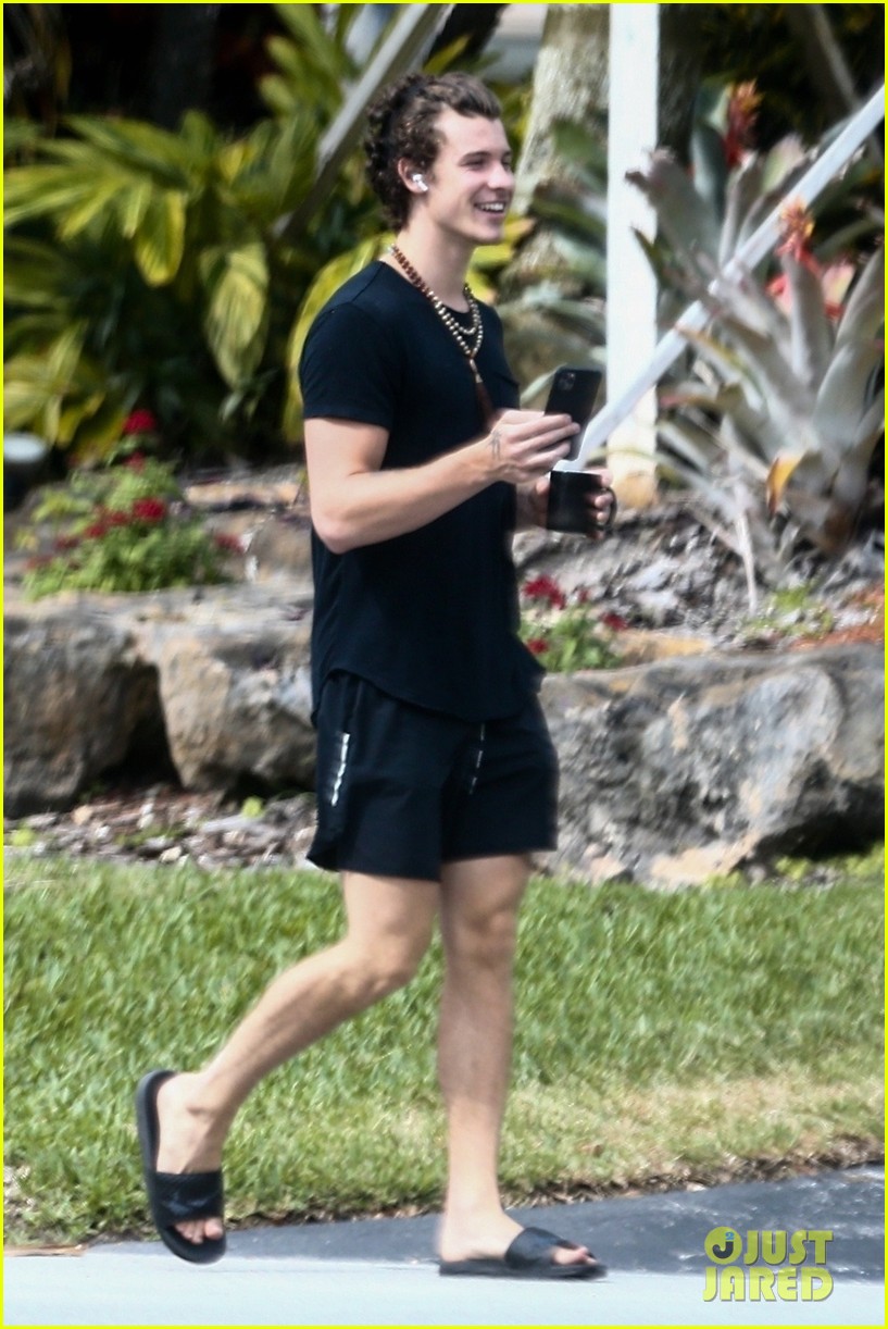 shawn mendes chats on facetime call during morning stroll 07