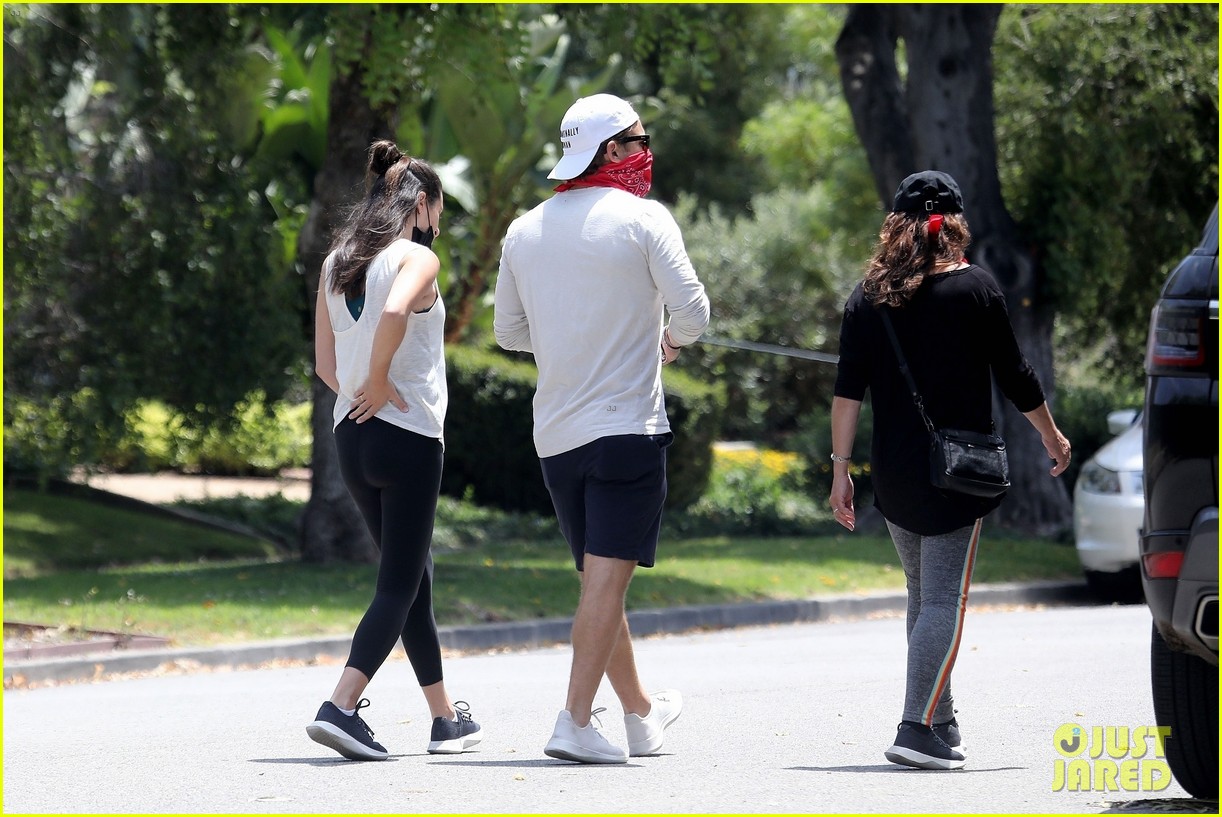 pregnant lea michele goes for hike with zandy reich mom 31