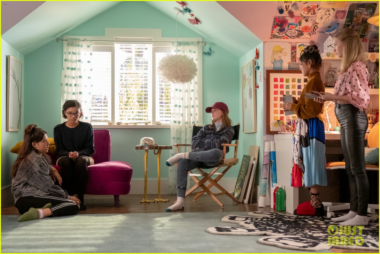 the babysitters club is back with new series on netflix watch trailer 14