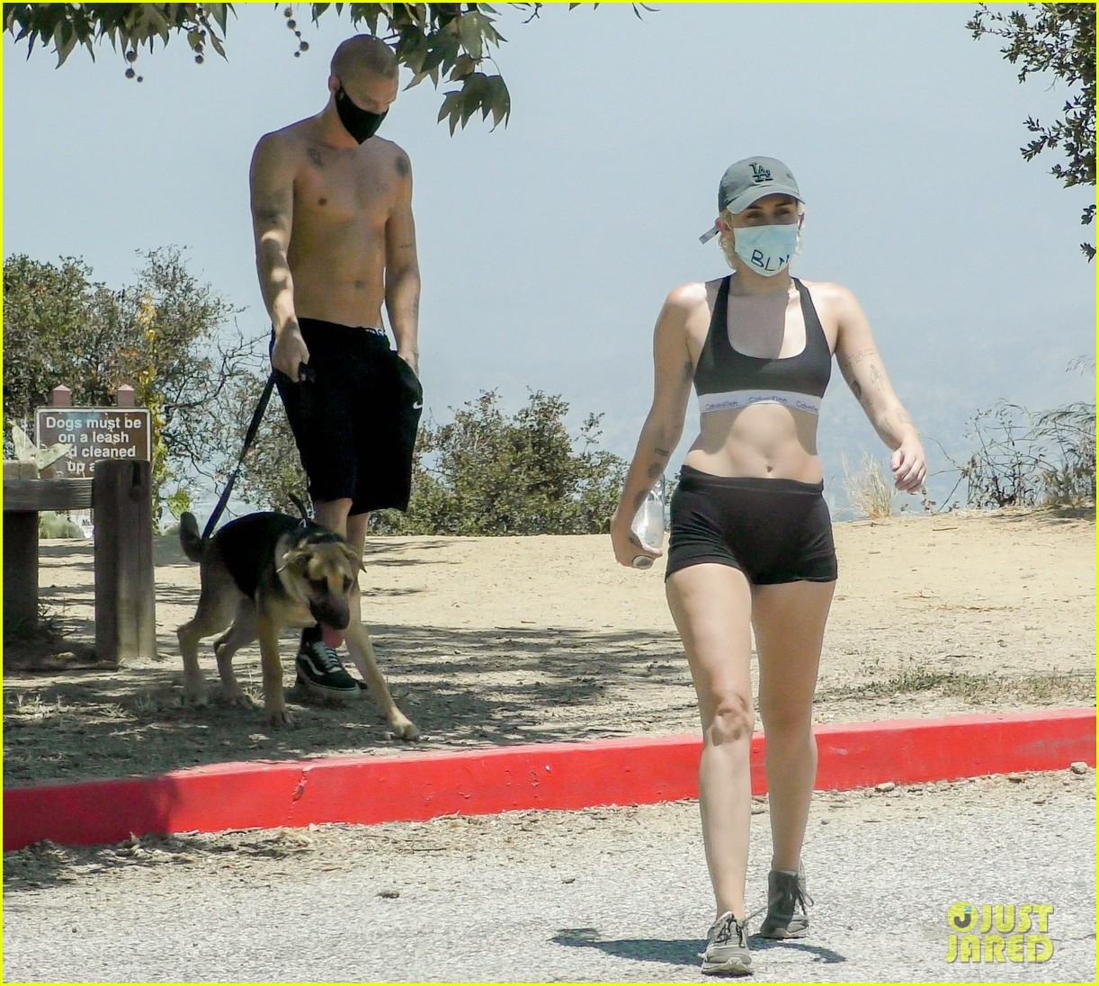 miley cyrus goes for a hike with shirtless cody simpson 24