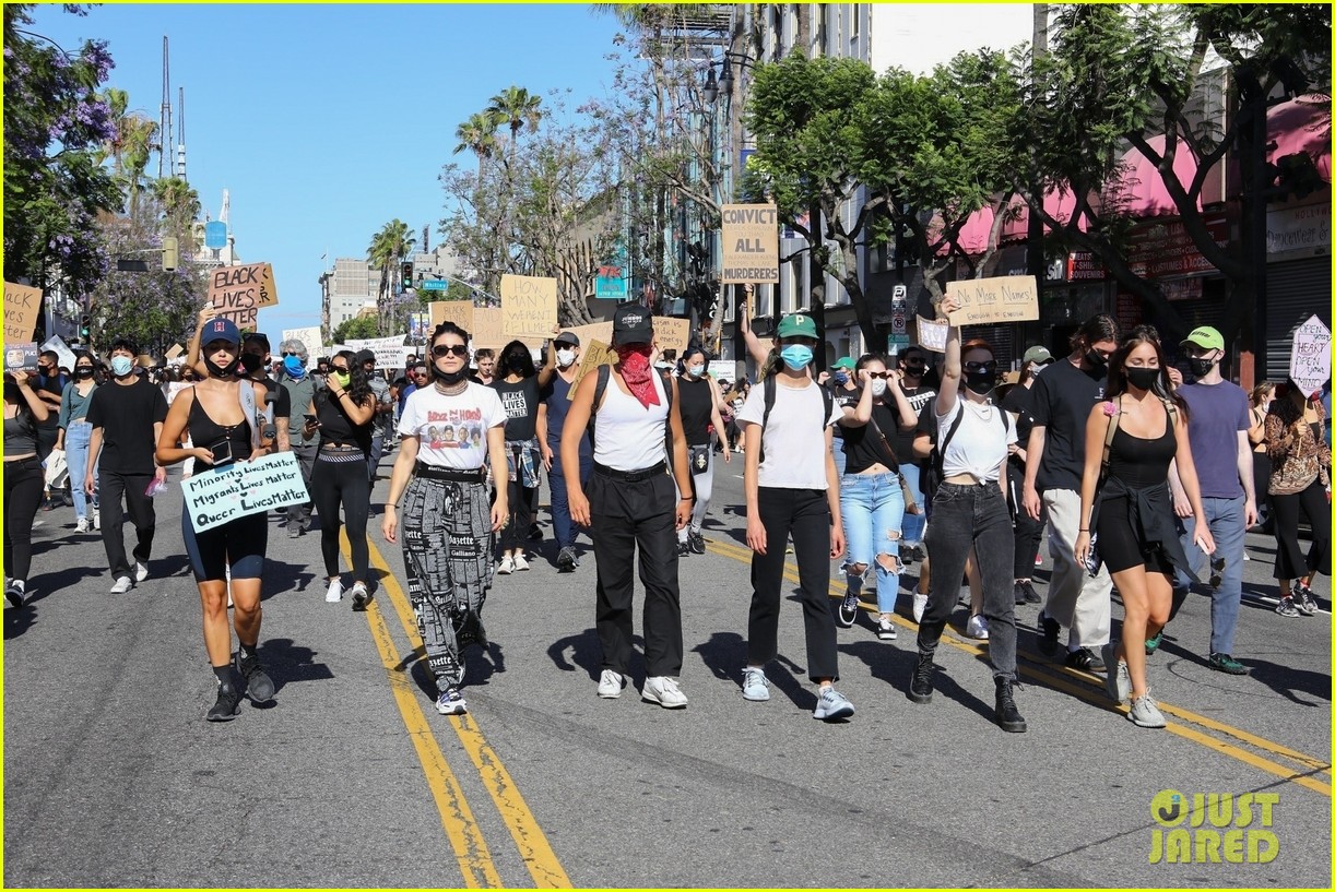 cole sprouse kaia gerber black lives matter protest 17