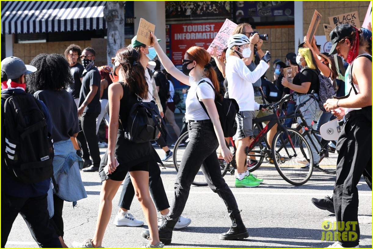 cole sprouse kaia gerber black lives matter protest 37