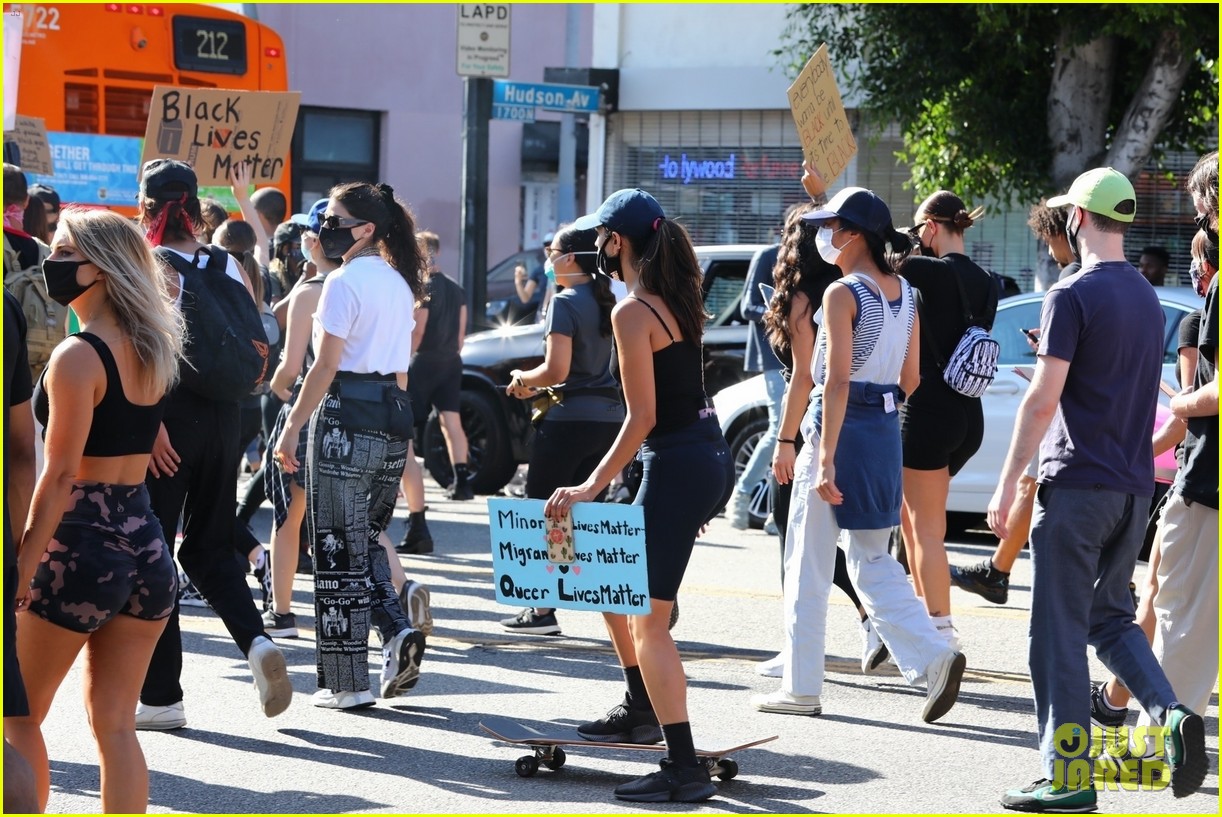 cole sprouse kaia gerber black lives matter protest 40