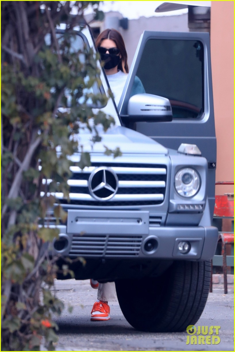 kendall jenner steps out in weho kanye west outburst 01