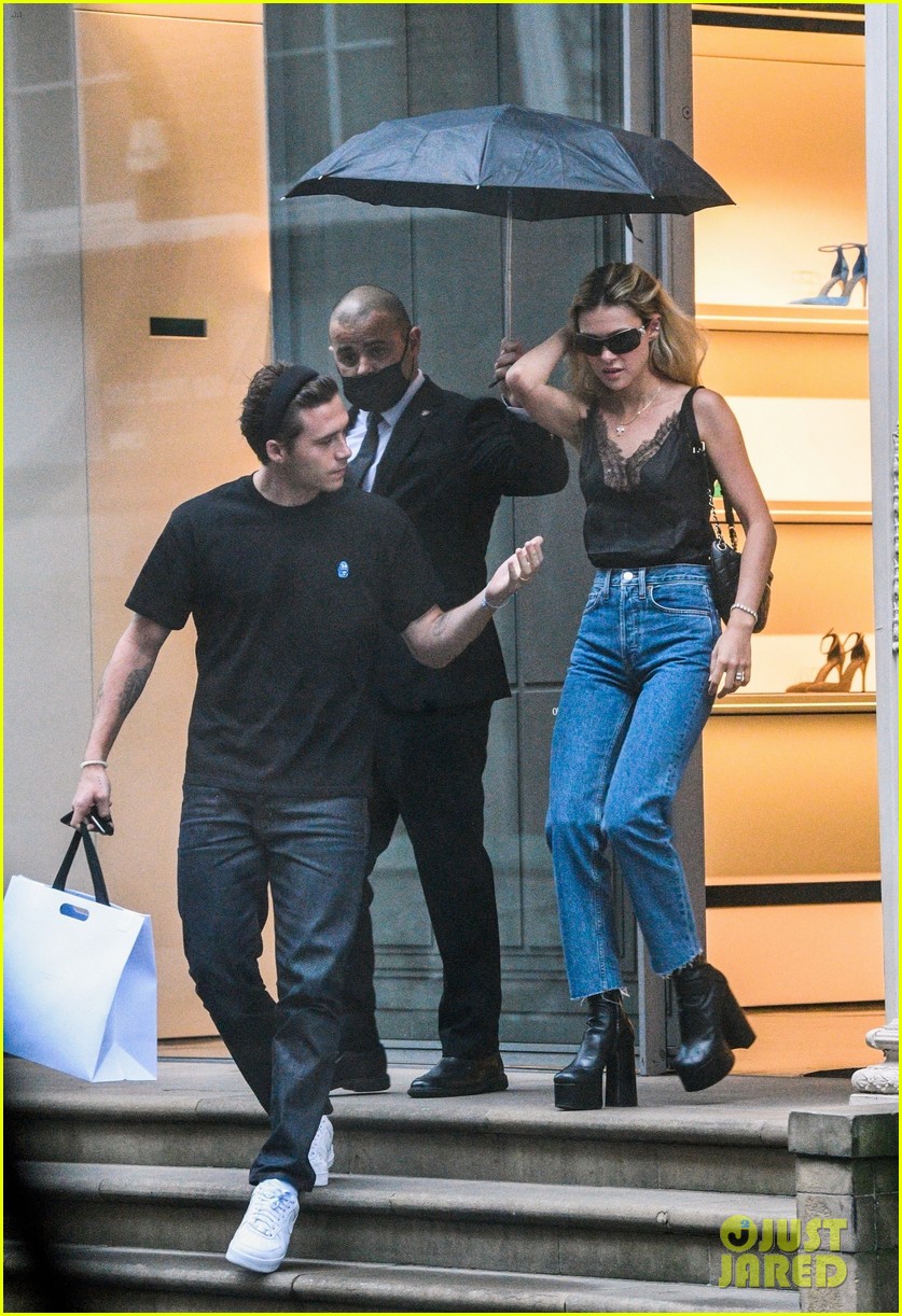 brooklyn beckham at his moms store with nicola peltz 17