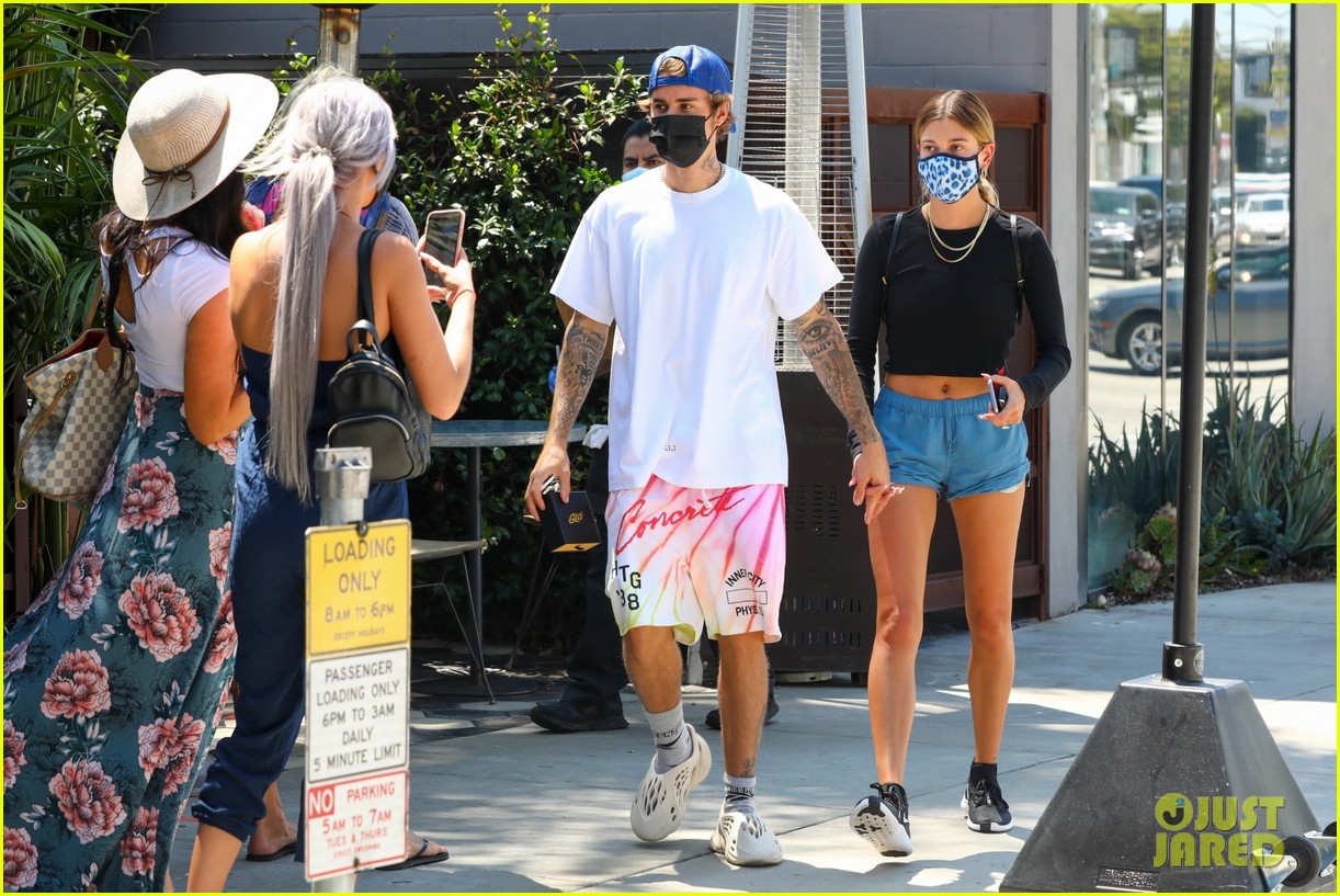 Justin Bieber Holds Hands With Hailey After A Tuesday Lunch Date Photo 1297304 Photo Gallery