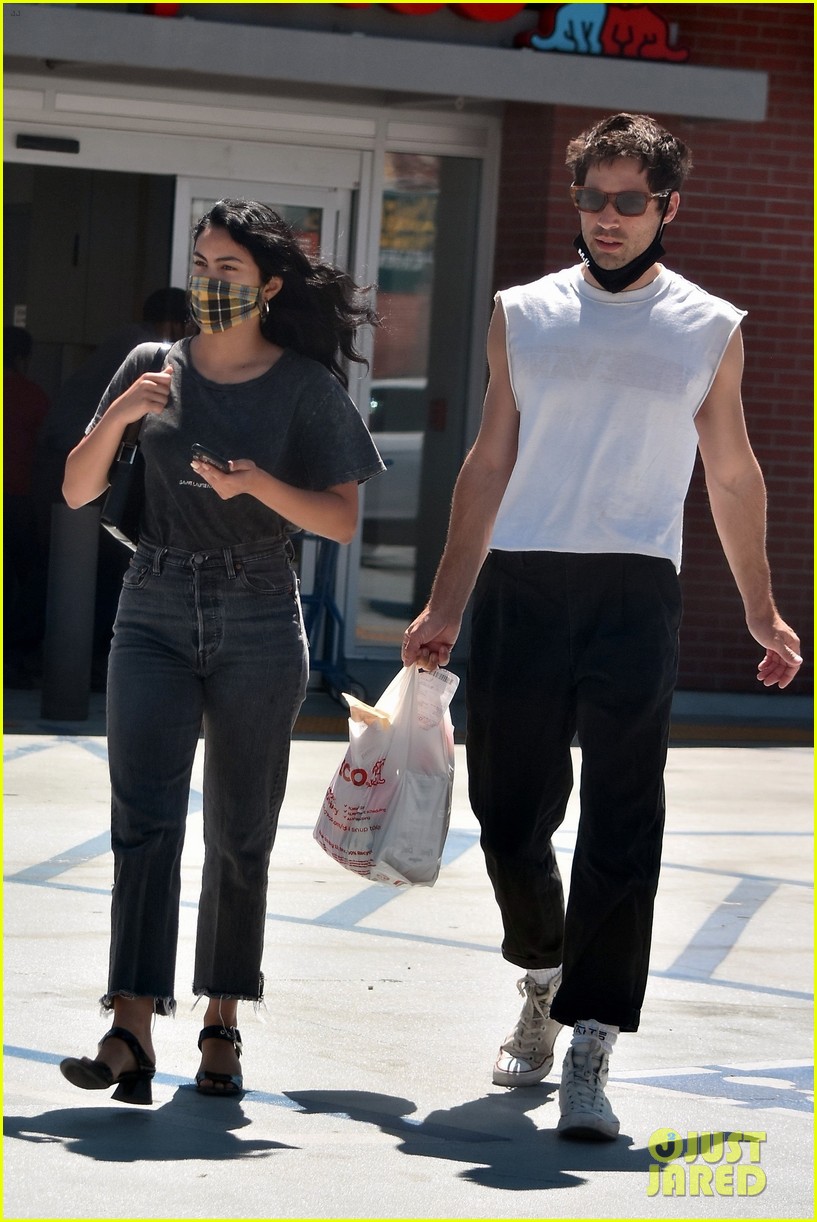 camila mendes beau grayson vaughan pick up goodies for pup truffle 05