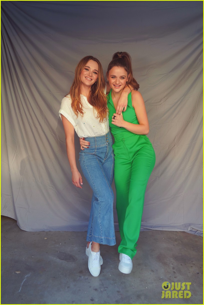 joey king working on secret project with sister hunter king 02