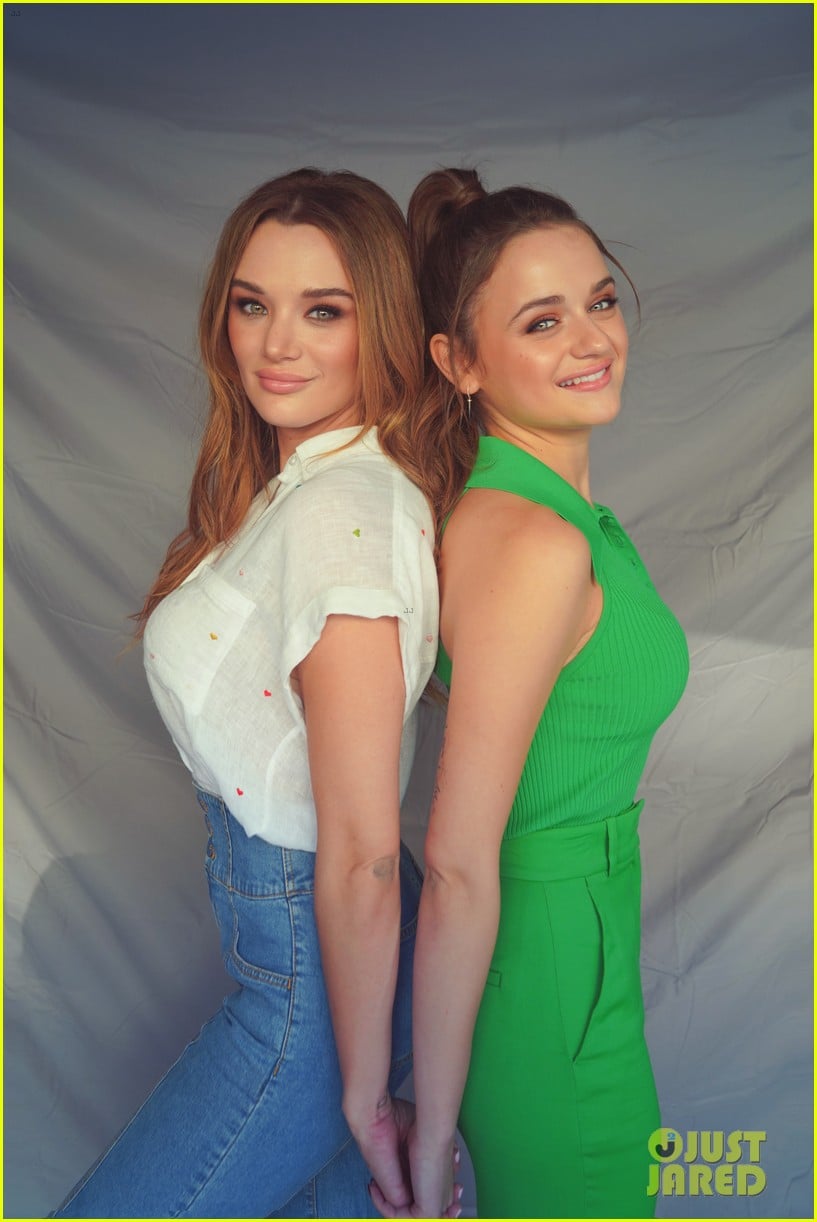 joey king working on secret project with sister hunter king 04