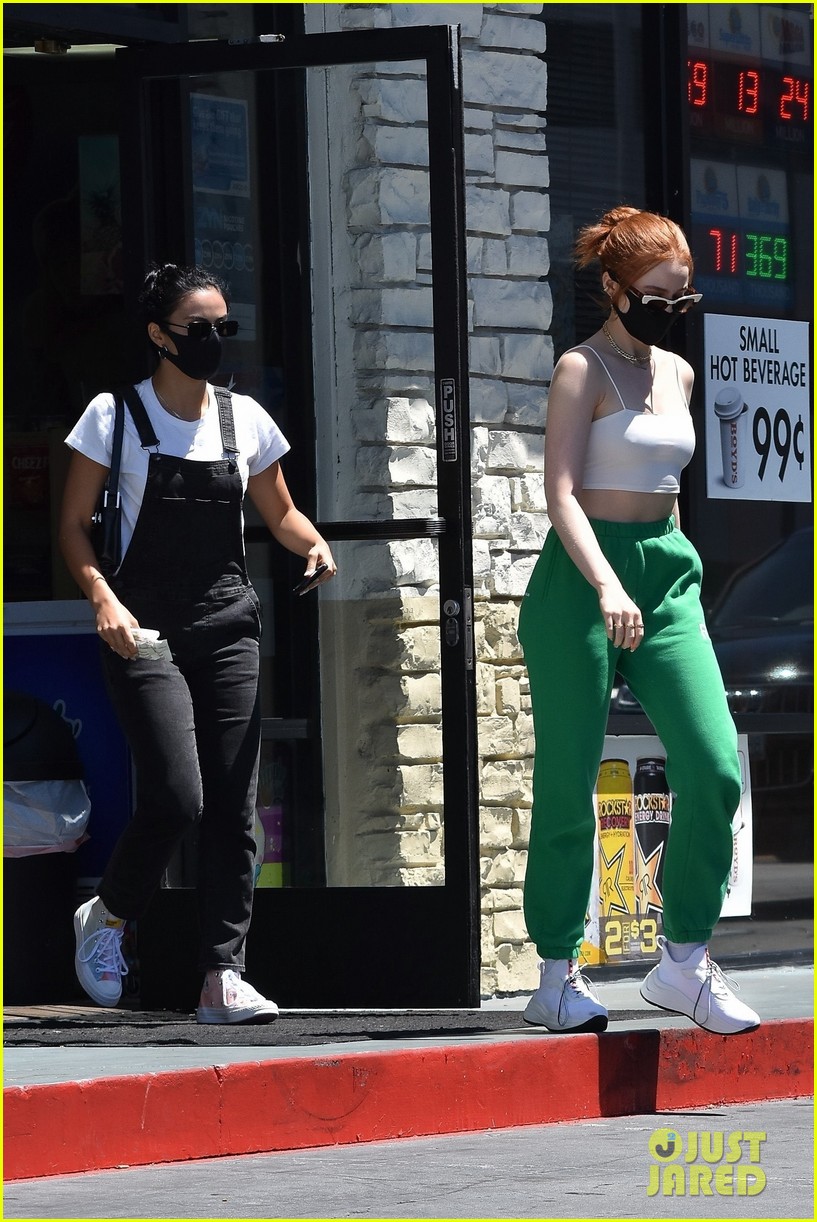 camila mendes madelaine petsch head off on road trip 04