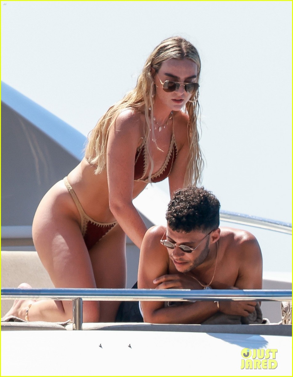 perrie edwards alex oxlade chamberlain august 2020 16