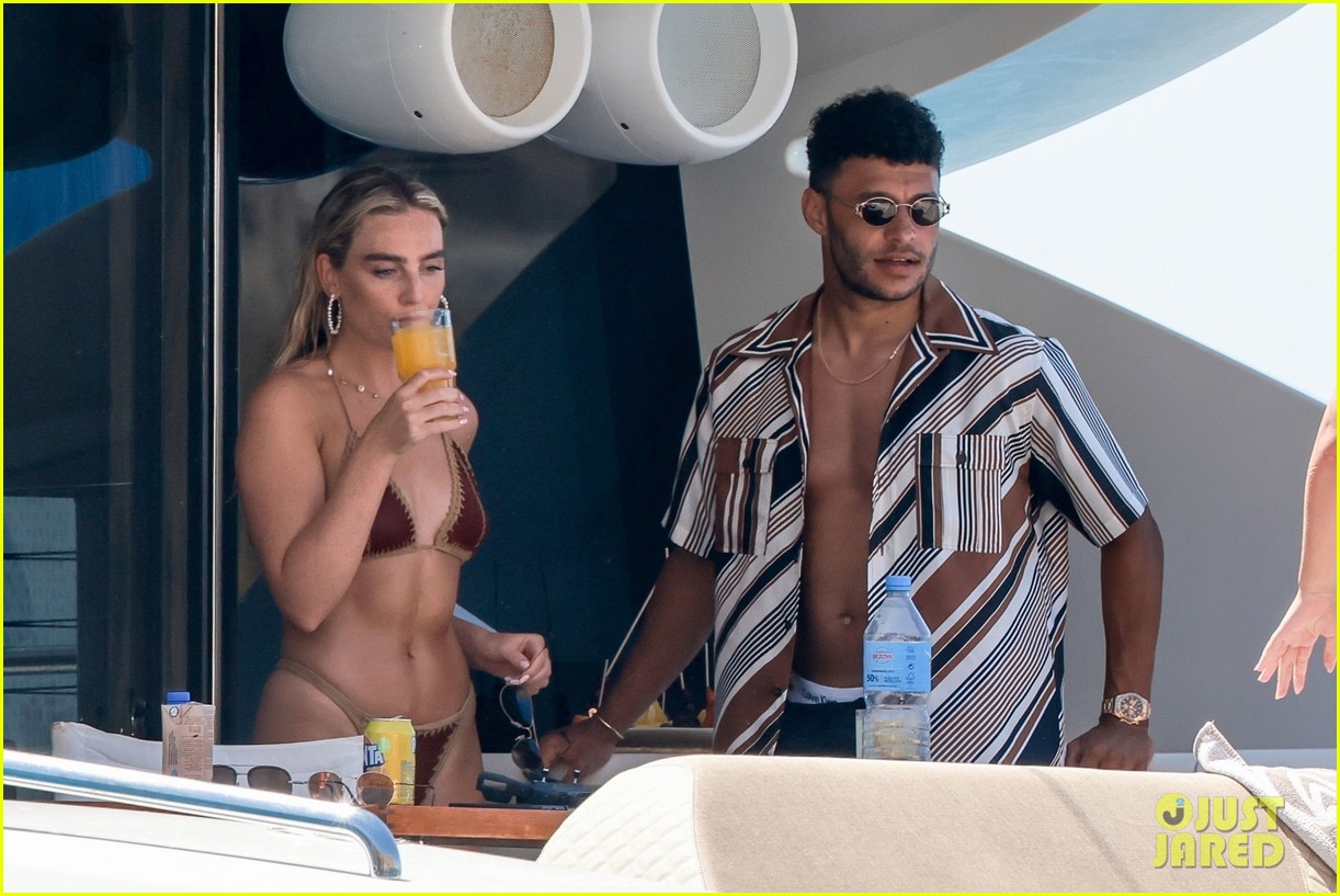 perrie edwards alex oxlade chamberlain august 2020 19
