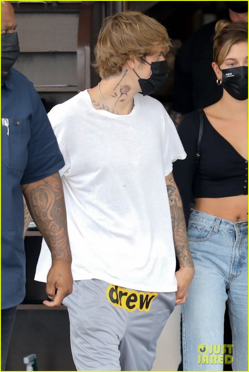 justin bieber new tattoo out for lunch with hailey bieber 18