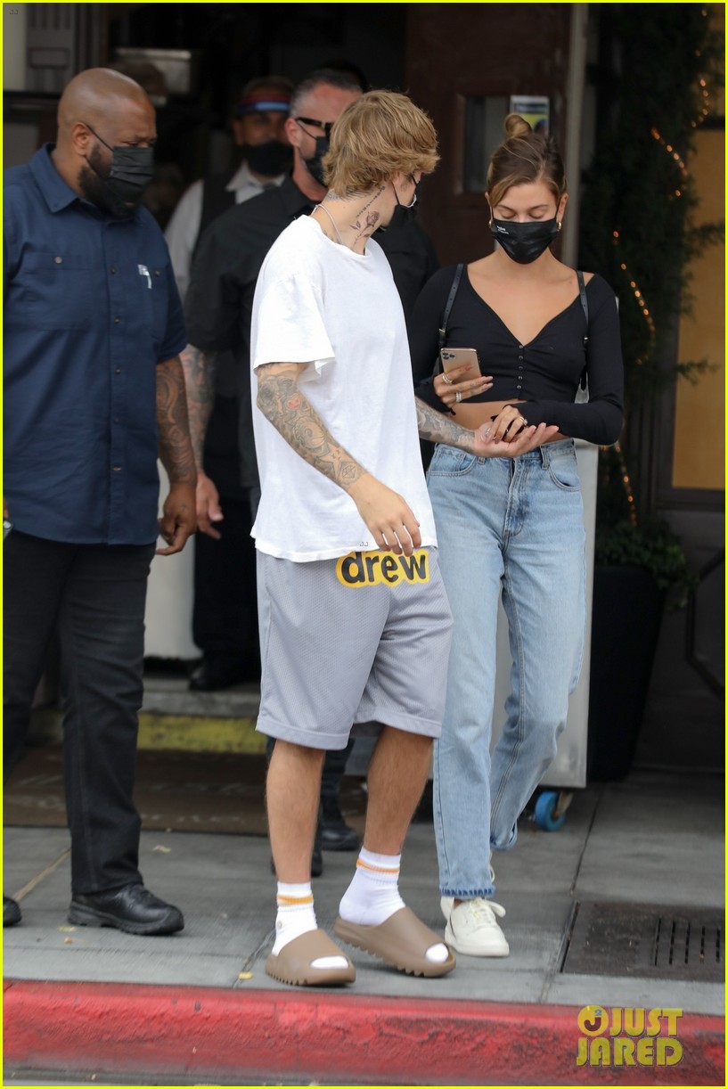 justin bieber new tattoo out for lunch with hailey bieber 29