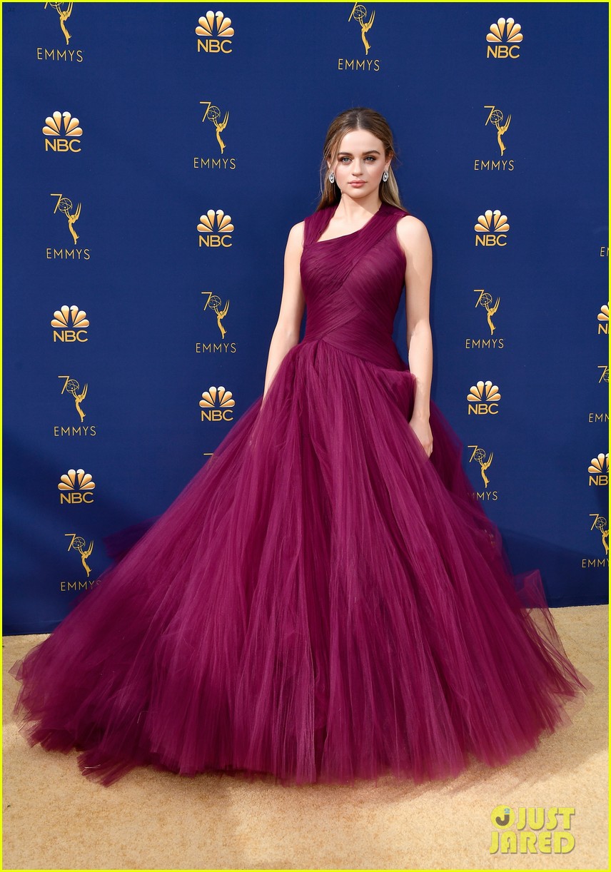 emmys red carpet fashion look at celebs past outfits 03