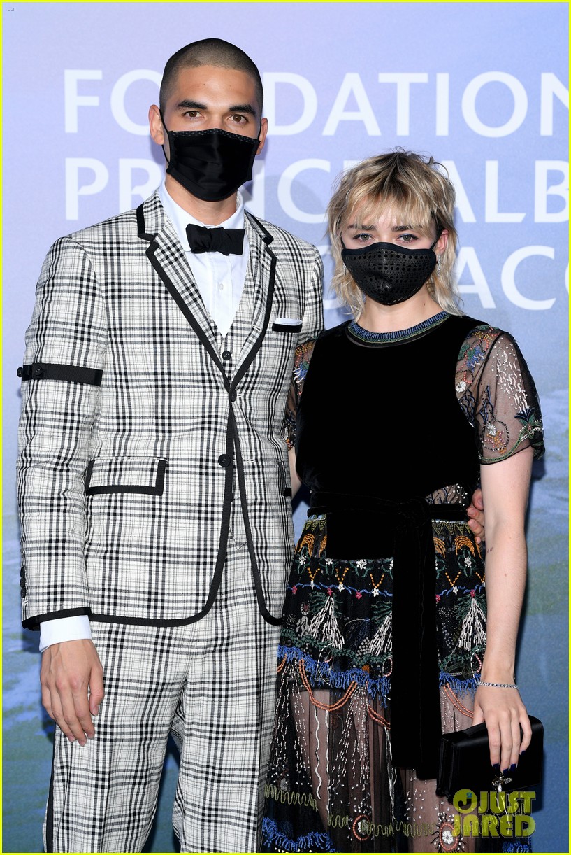 maisie williams ruben selby mask up for planetary health gala 01