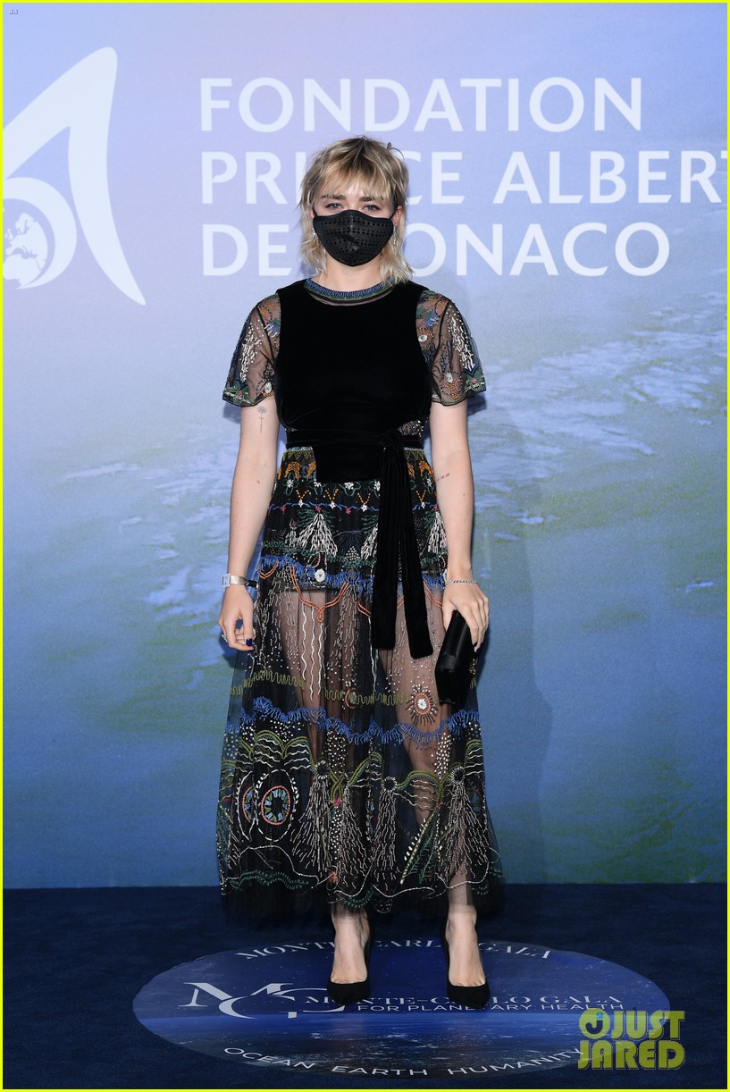 maisie williams ruben selby mask up for planetary health gala 03