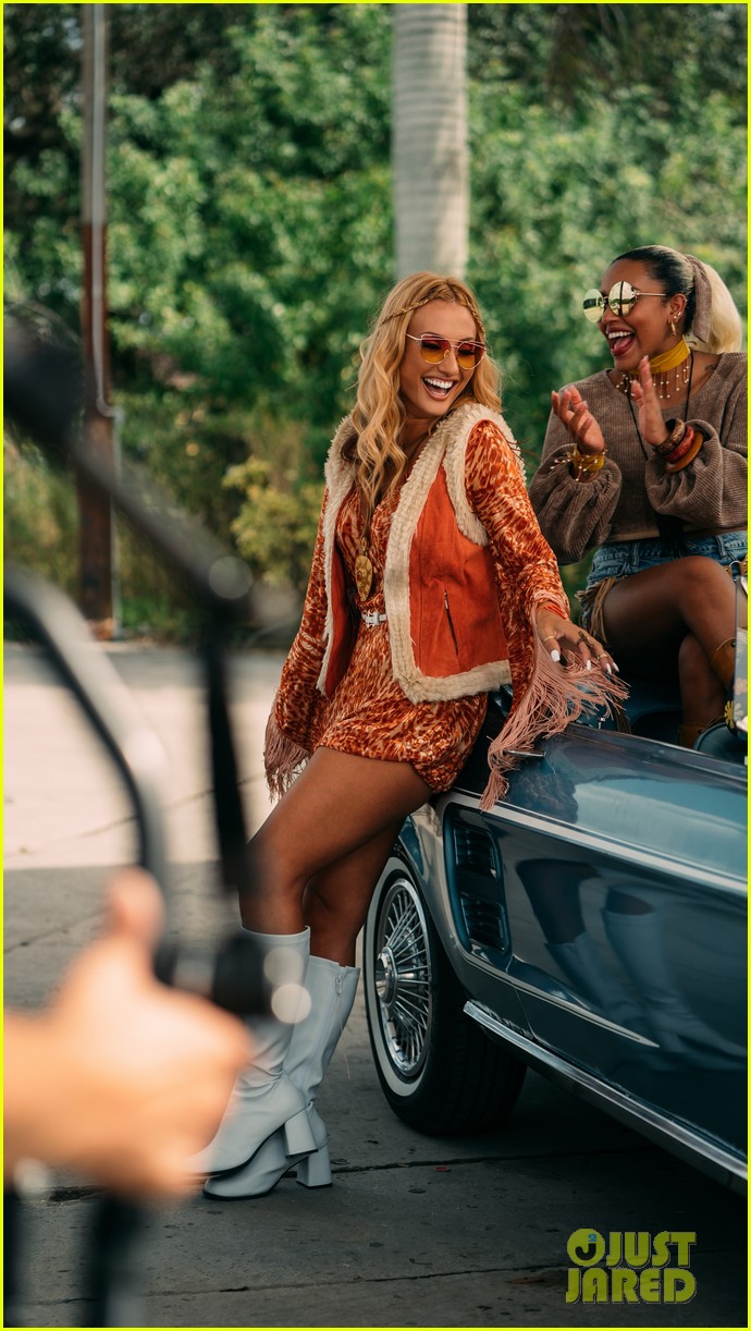 montana tucker premieres new sunday funday music video exclusive bts photos 29.
