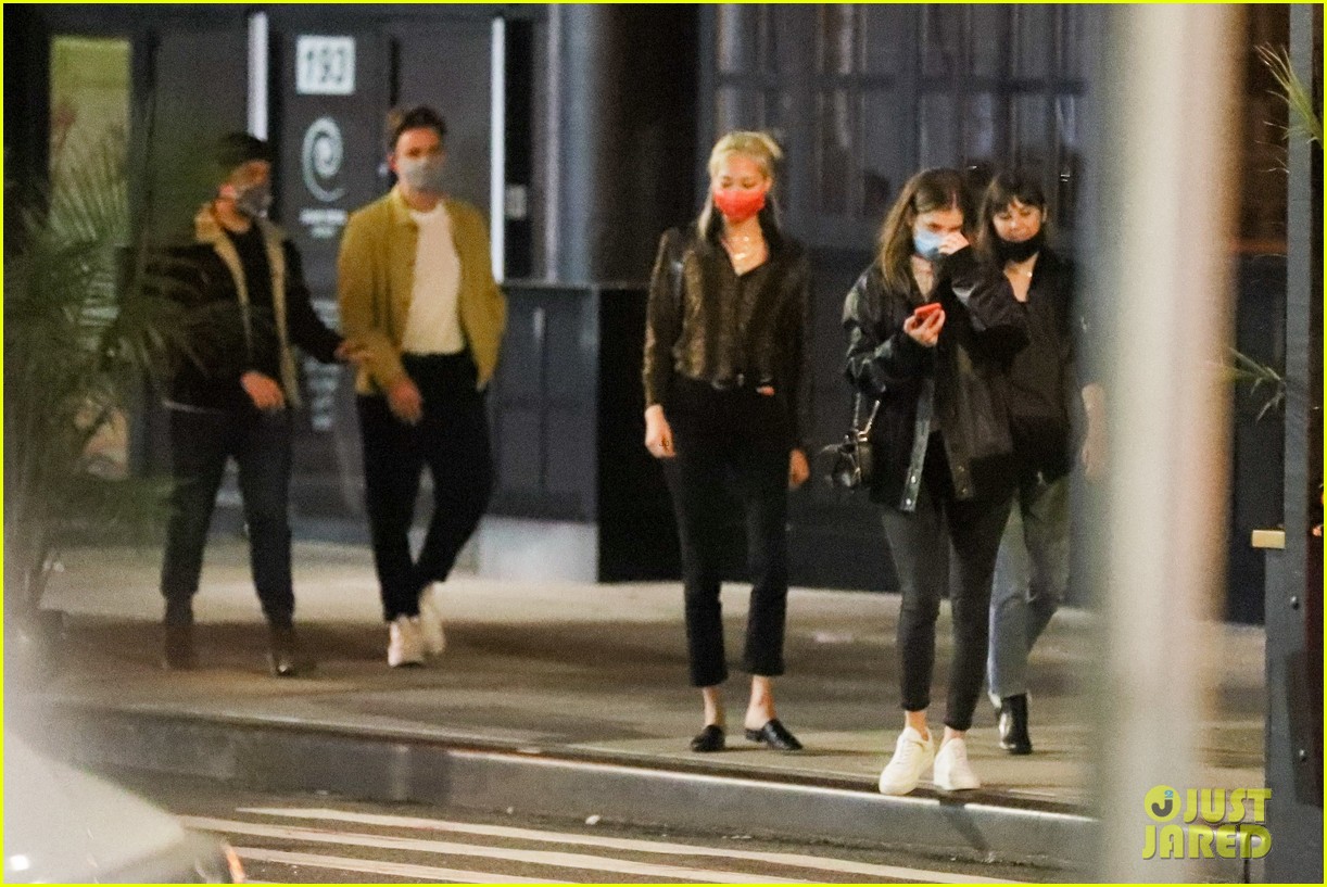 dylan sprouse barbara palvin out with friends 21