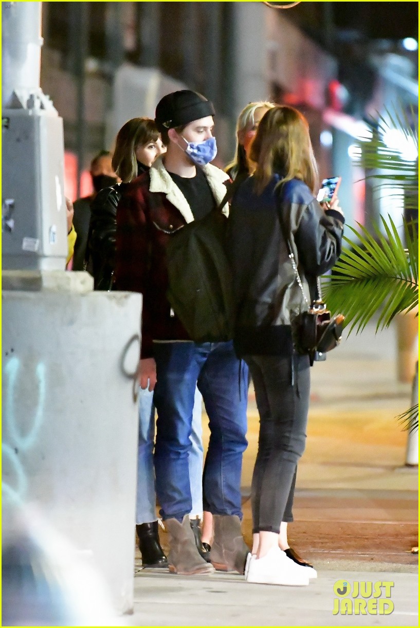 dylan sprouse barbara palvin out with friends 72