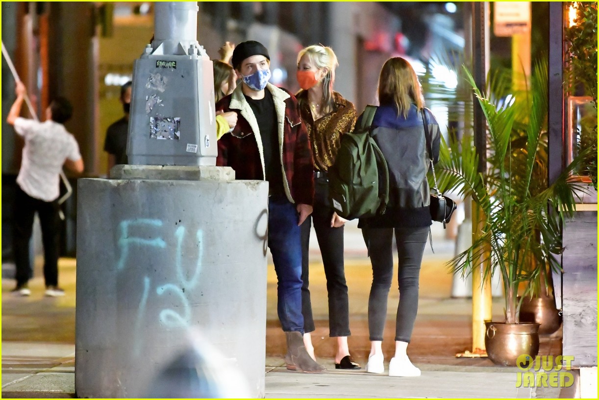 dylan sprouse barbara palvin out with friends 75