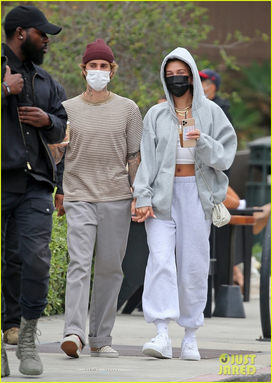 justin bieber hailey head out for lunch in santa barbara 05