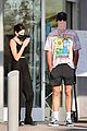 jacob elordi kaia gerber wait for their lunch 13