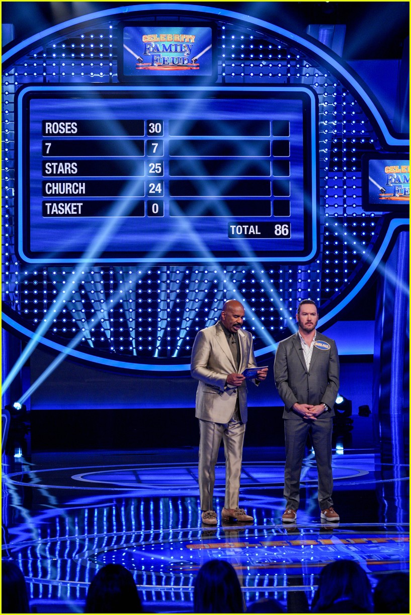 disney channel moms faced off against mixed ish cast on celebrity family feud 19