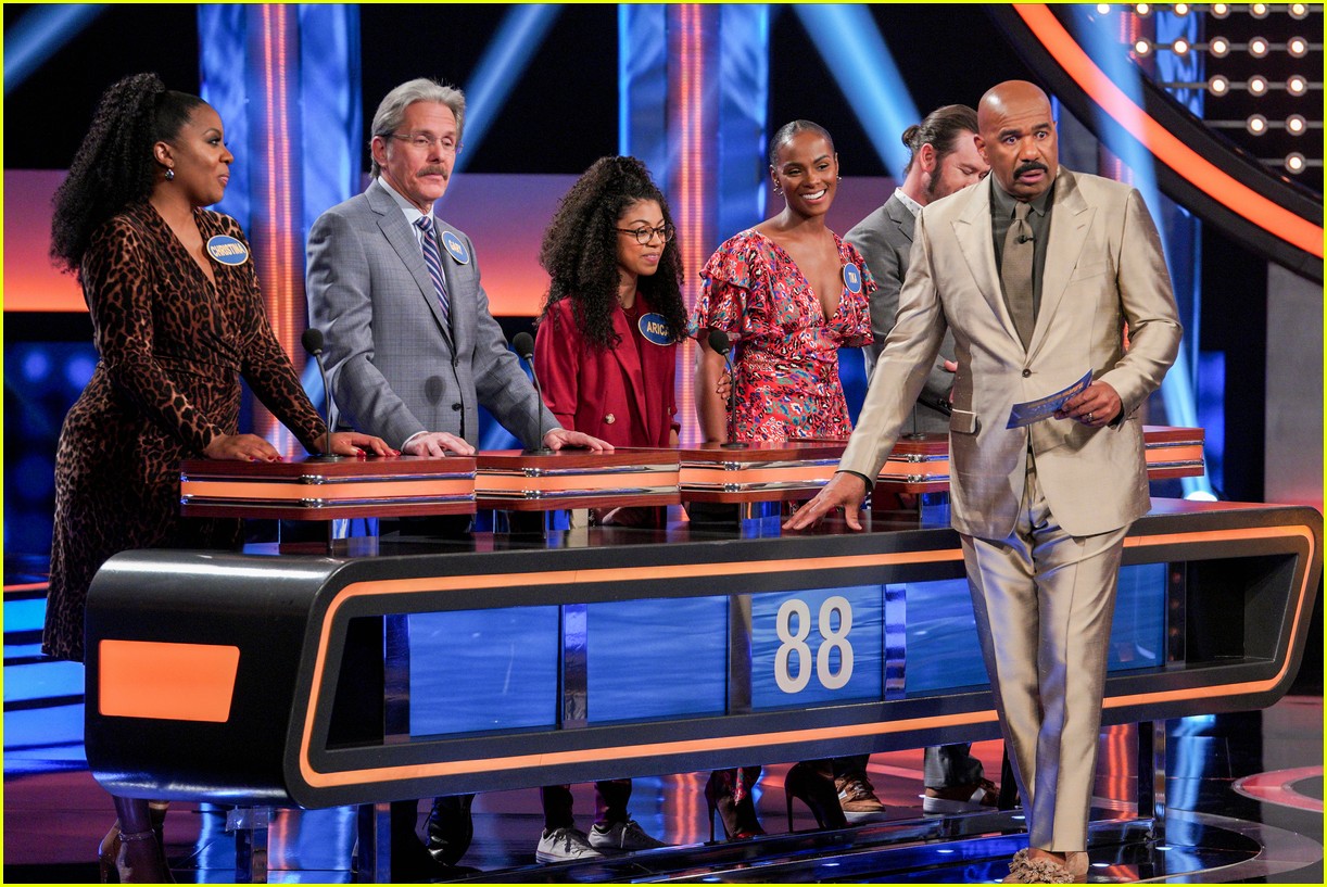 disney channel moms faced off against mixed ish cast on celebrity family feud 26