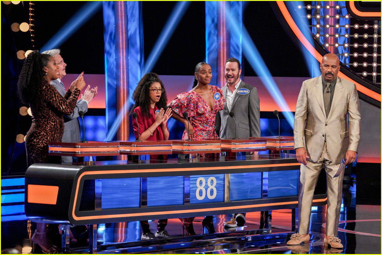 disney channel moms faced off against mixed ish cast on celebrity family feud 29