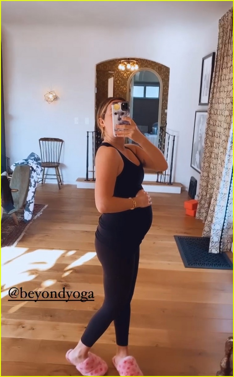 ashley tisdale shows growing baby bump on instagram 03