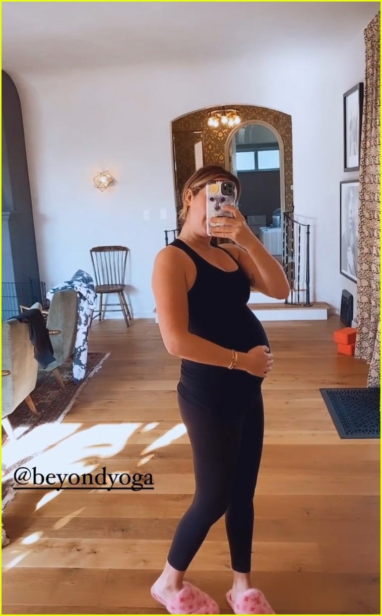 ashley tisdale shows growing baby bump on instagram 04