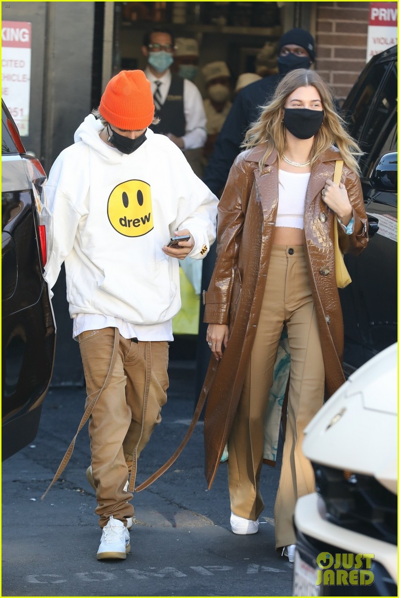 justin bieber lunch with wife hailey bieber 14
