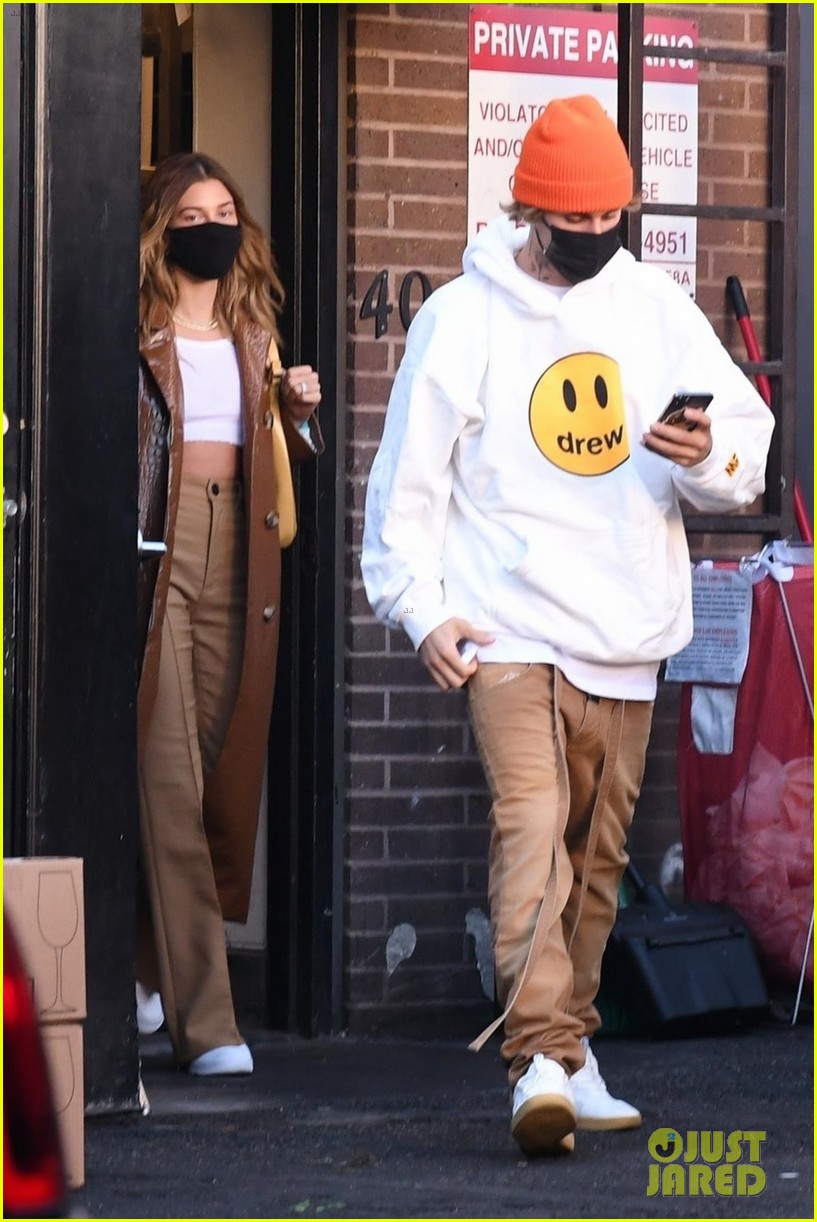 justin bieber lunch with wife hailey bieber 18