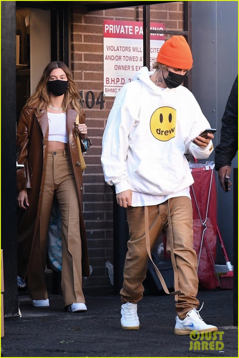 justin bieber lunch with wife hailey bieber 23