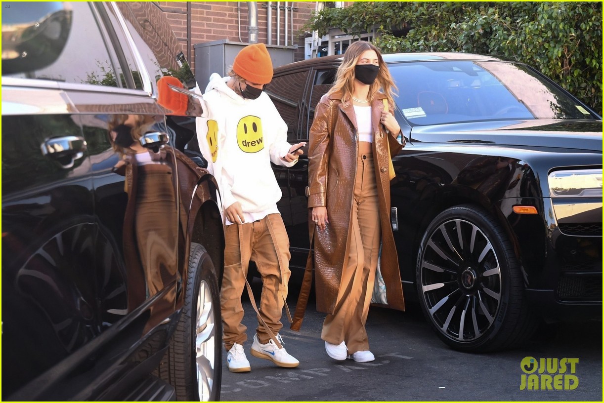 justin bieber lunch with wife hailey bieber 28