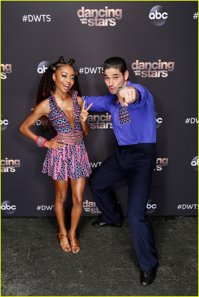 skai jackson worked it during salsa on dancing with the stars 12
