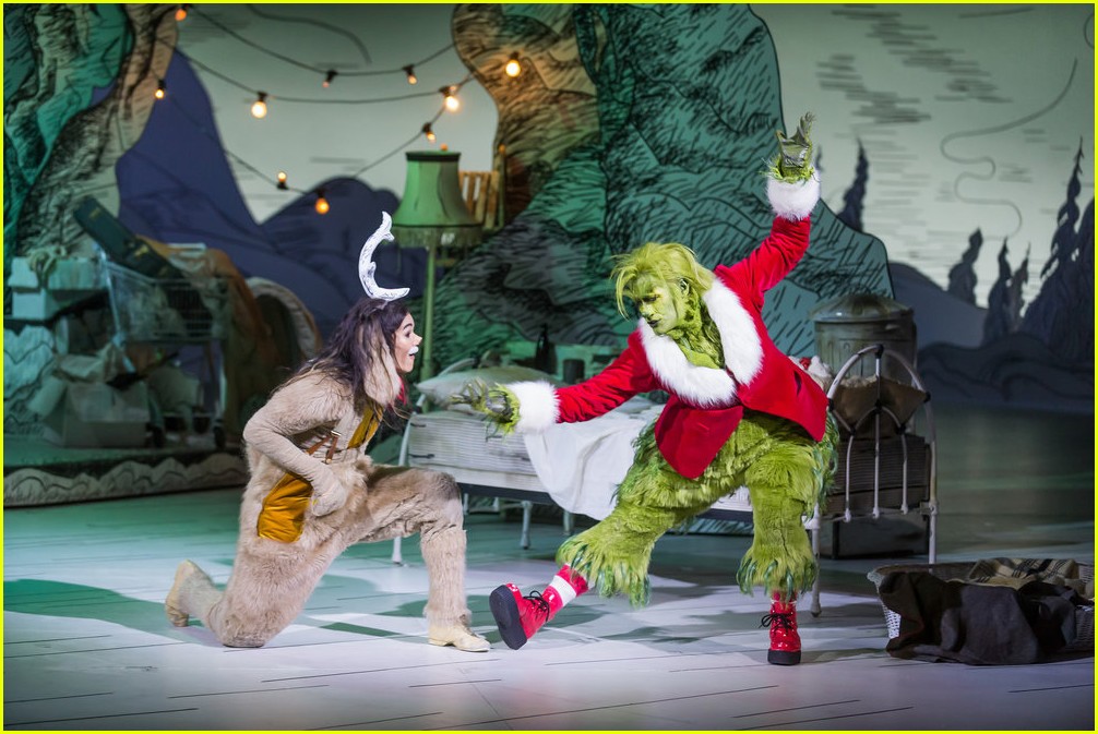 booboo stewart transforms into young max the dog from dr seuss the grinch 25