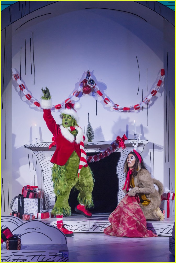 booboo stewart transforms into young max the dog from dr seuss the grinch 32