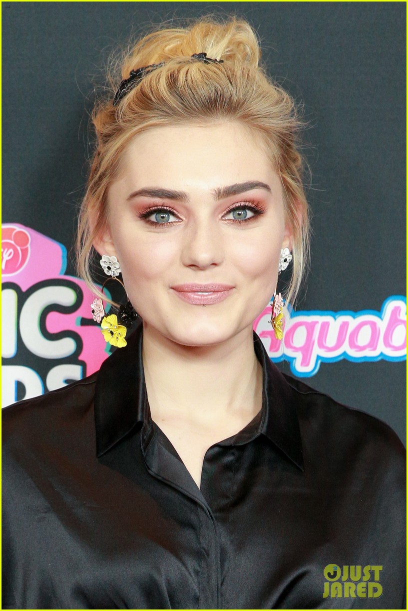 meg donnelly reacts to radio disney shutting down 02