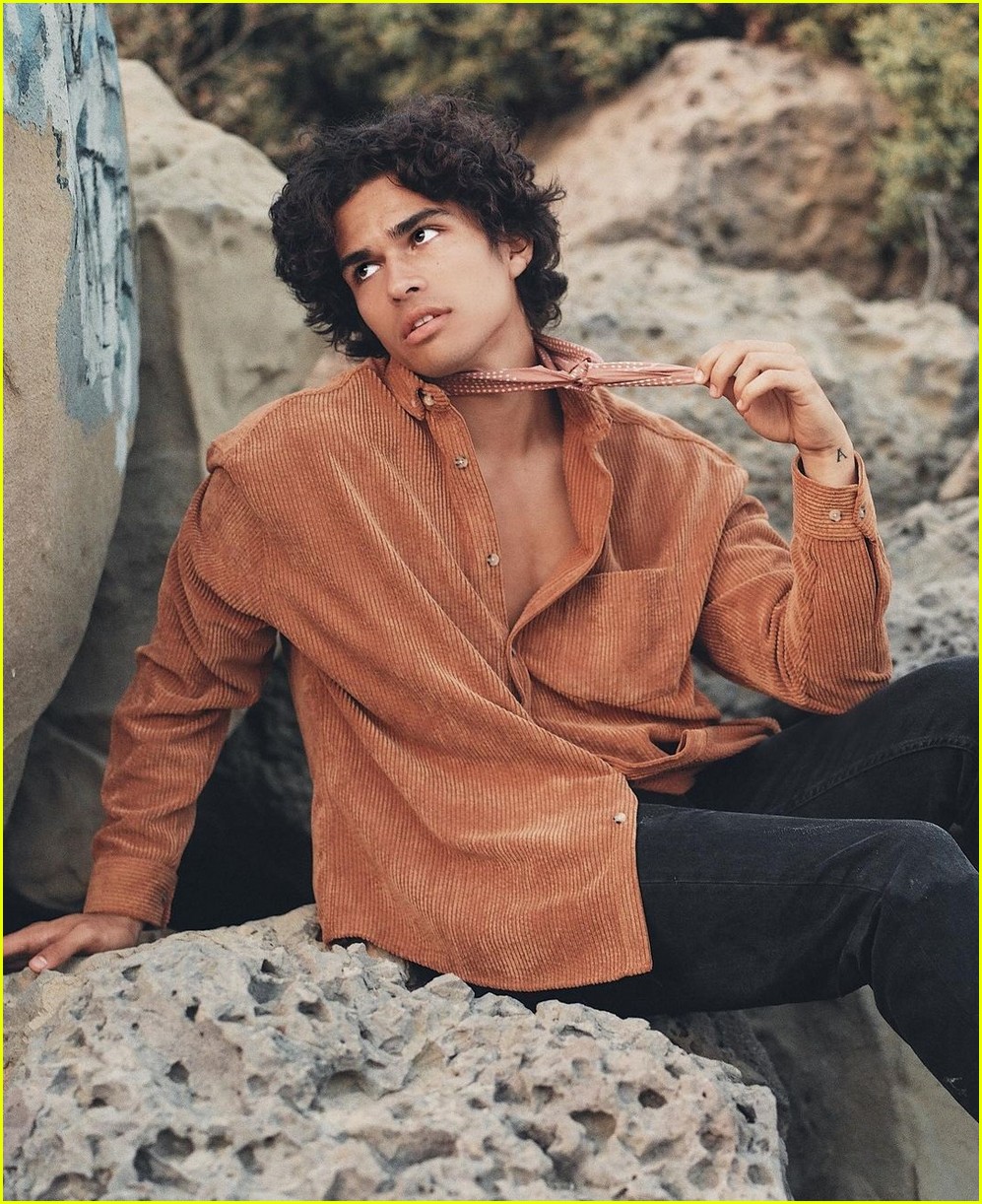learn more about singer turned actor alex aiono with 10 fun facts 01