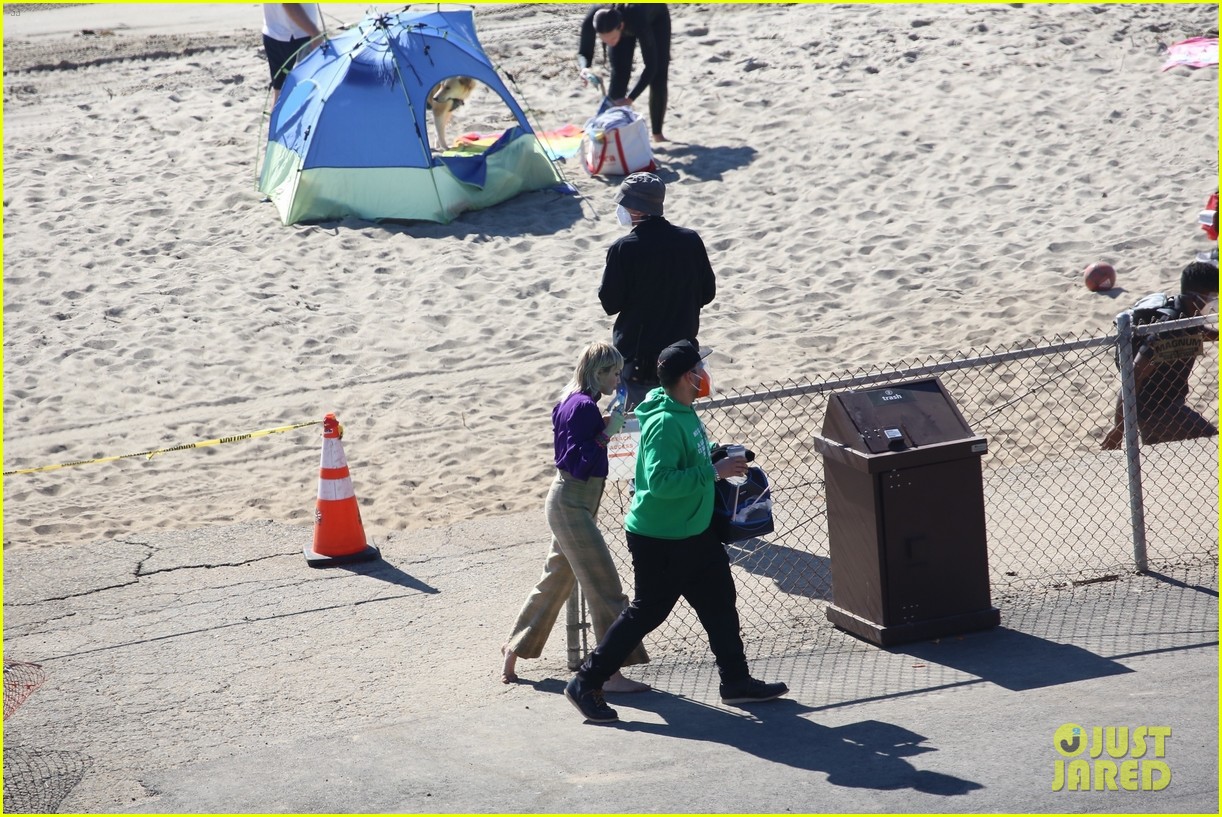 miley cyrus filming new music video at beach 102