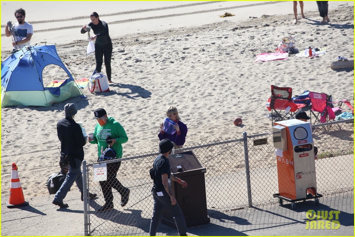 miley cyrus filming new music video at beach 103
