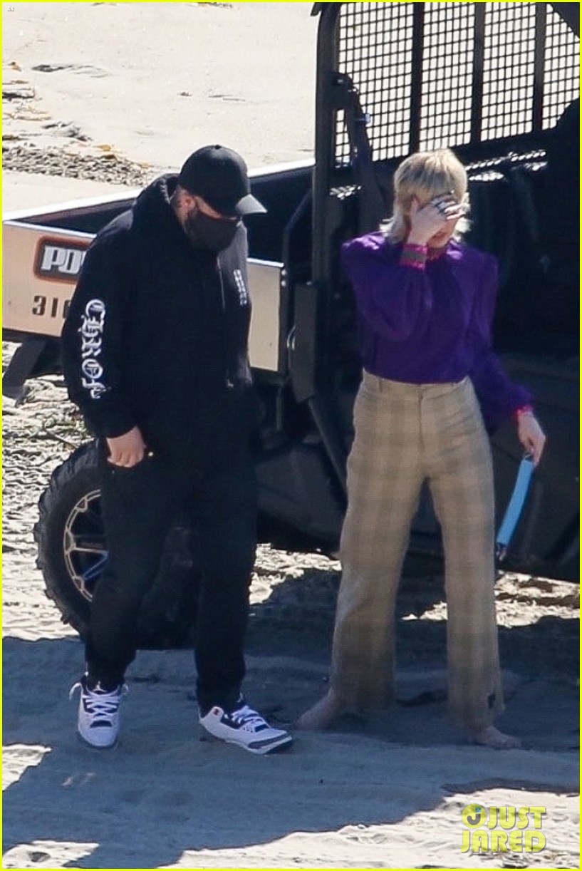 miley cyrus filming new music video at beach 112