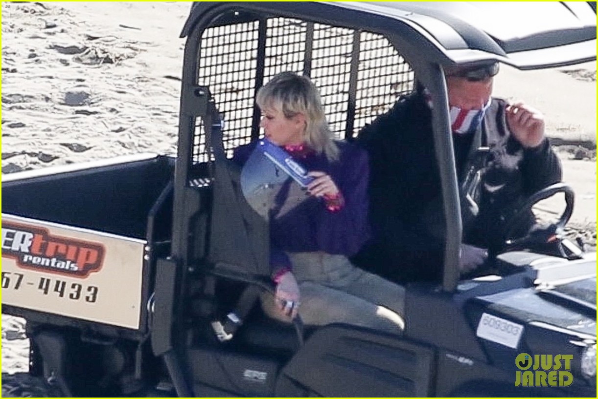 miley cyrus filming new music video at beach 121