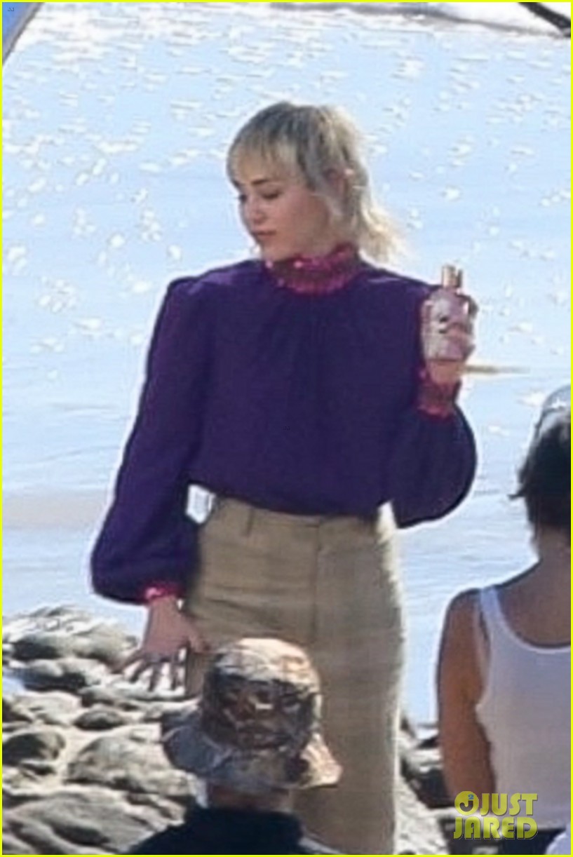 miley cyrus filming new music video at beach 76