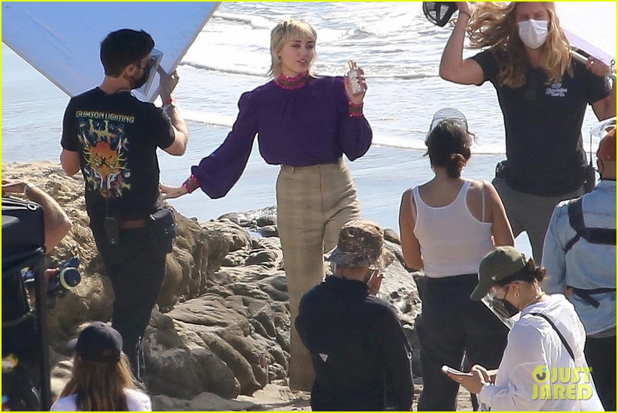 miley cyrus filming new music video at beach 77
