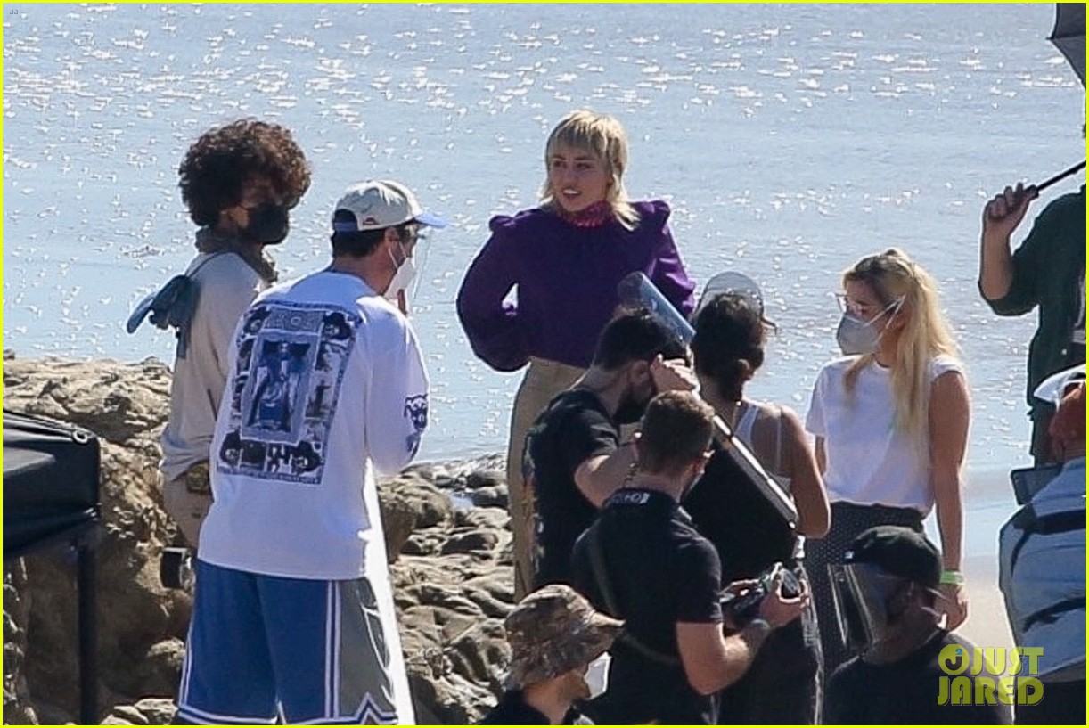 miley cyrus filming new music video at beach 88