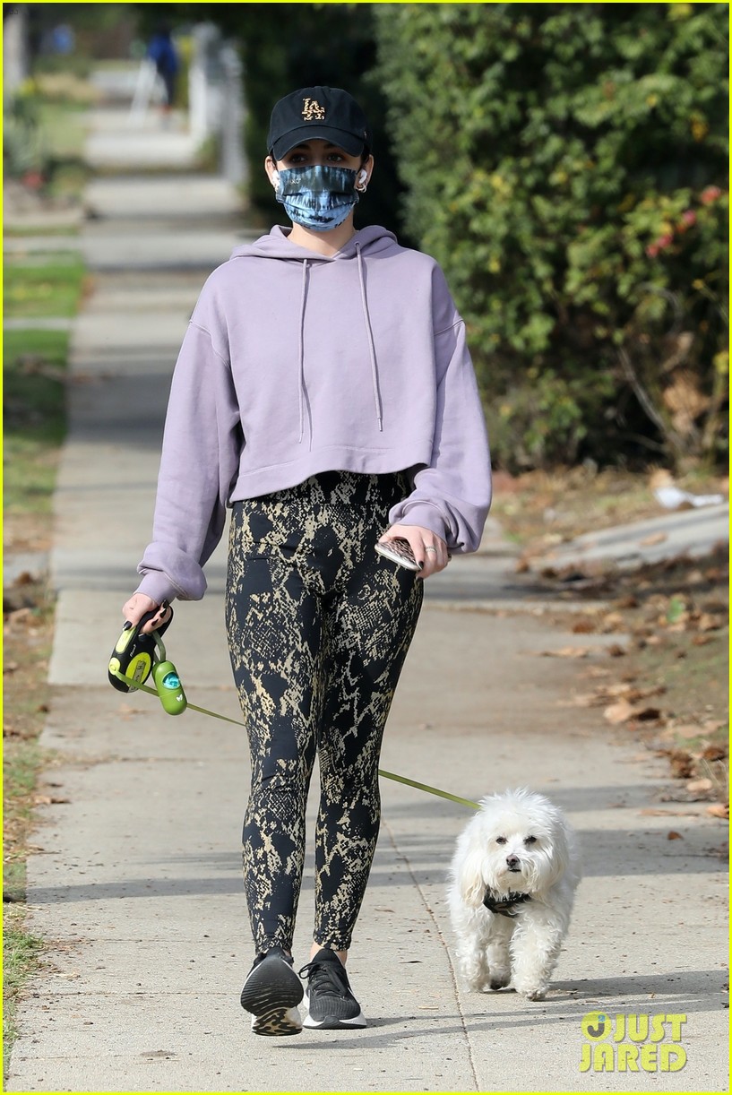 lucy hale is back in los angeles after spending months in new york 04